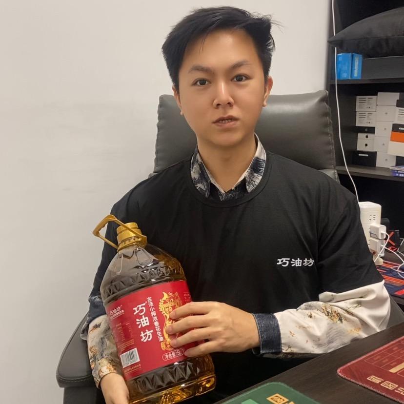 慧哥助理大东