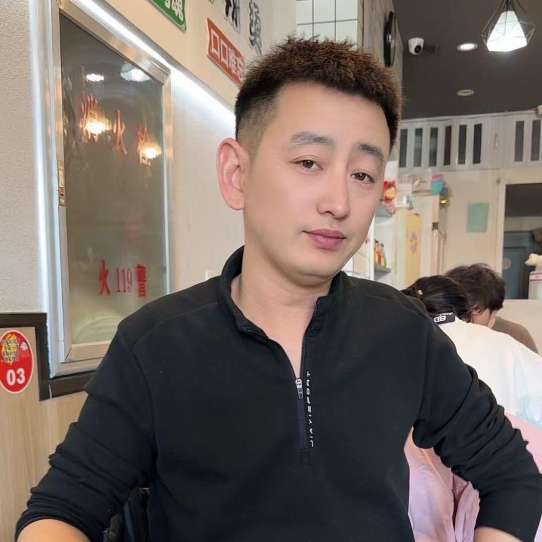 D 调 E 點