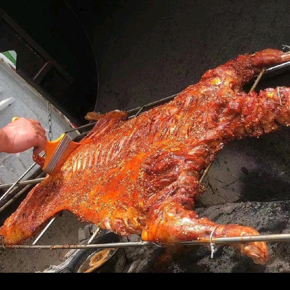 六盘水苹果流动烤全羊