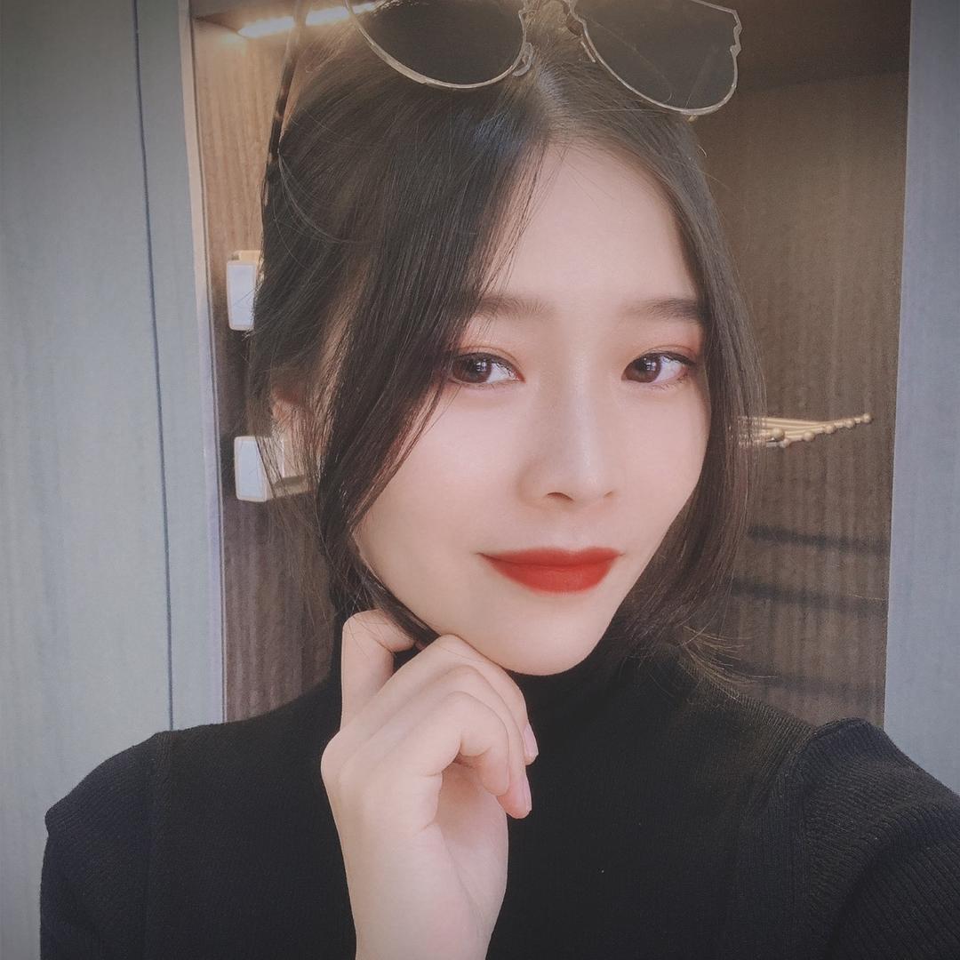 佛山芊允家具工厂店