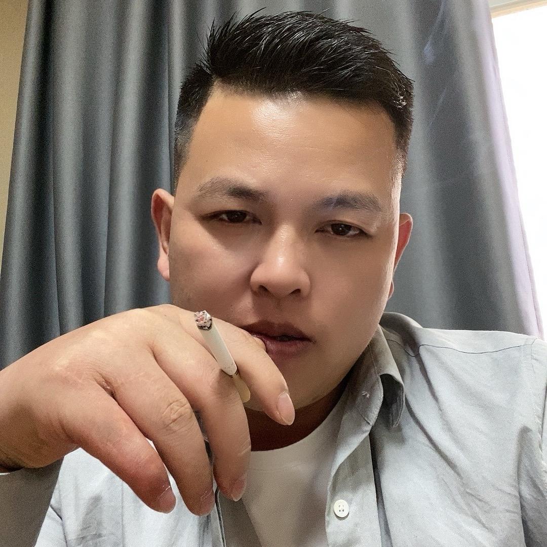 何先生 🎱