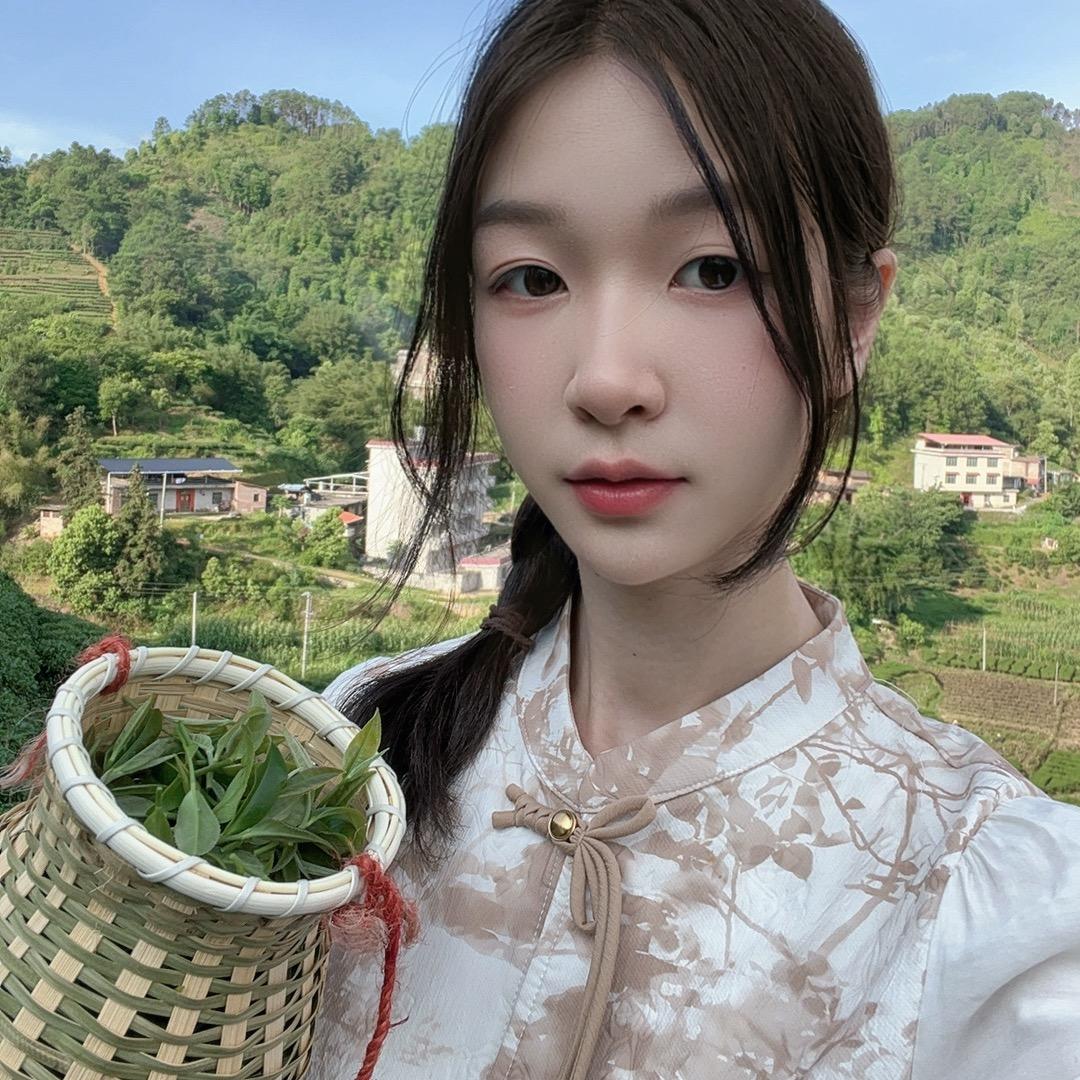 左小青、