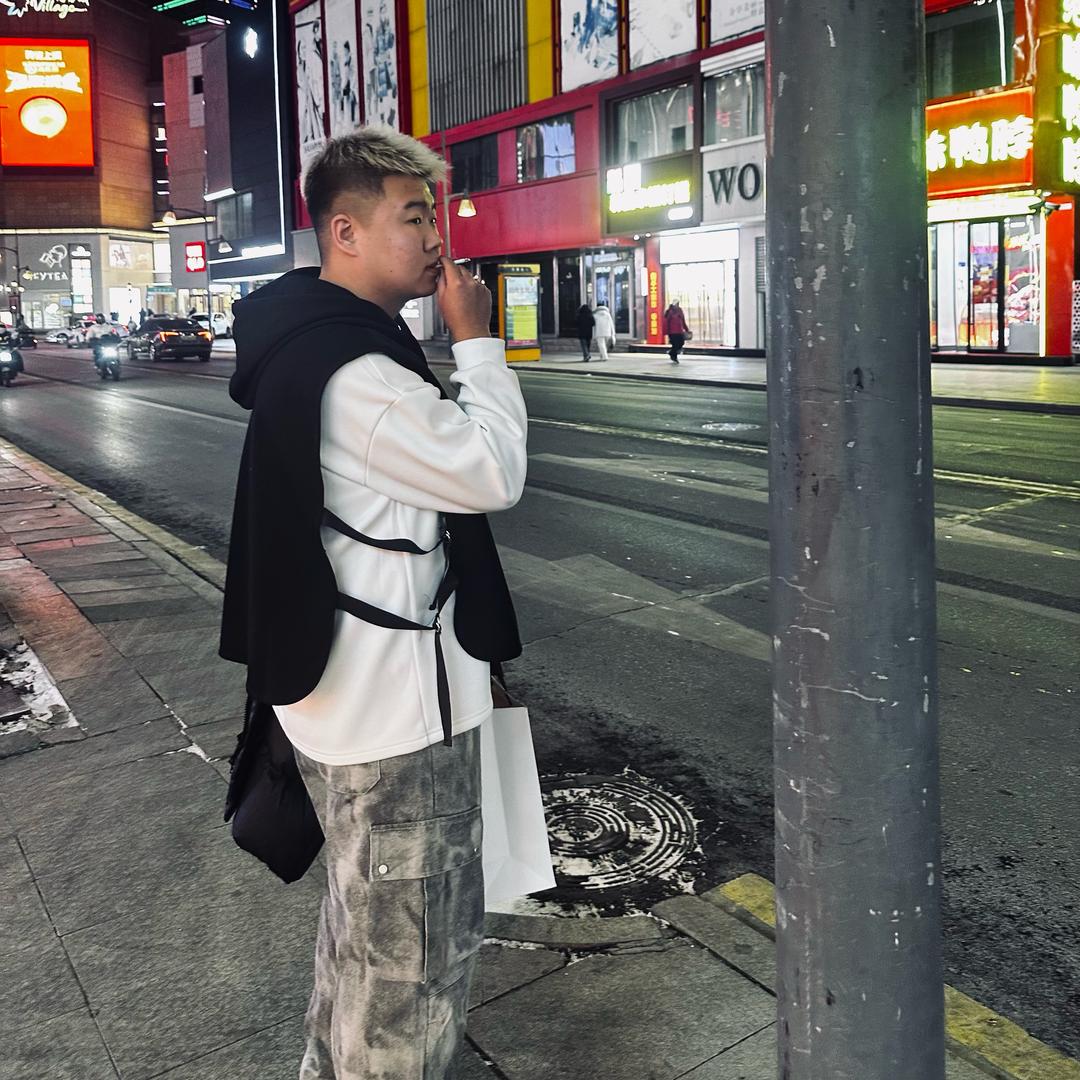 無名发艺(博硕路时尚店)