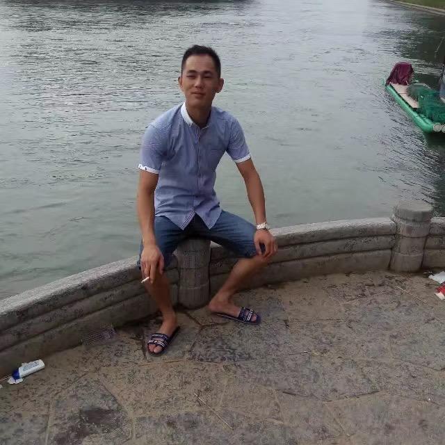 卡车 小哥