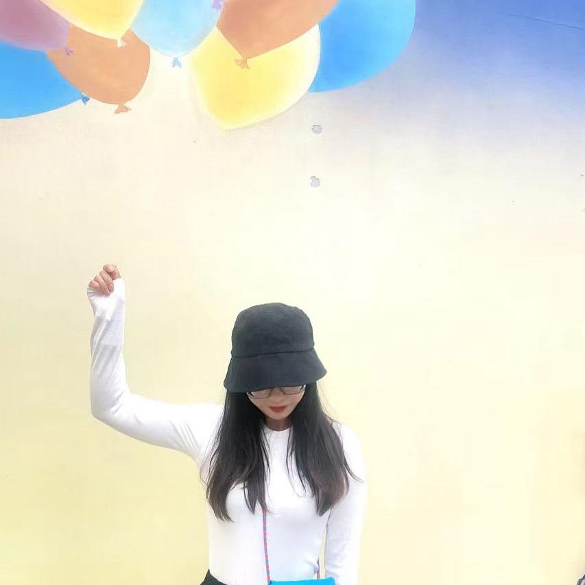 焱玖家麻辣猪蹄-小薇