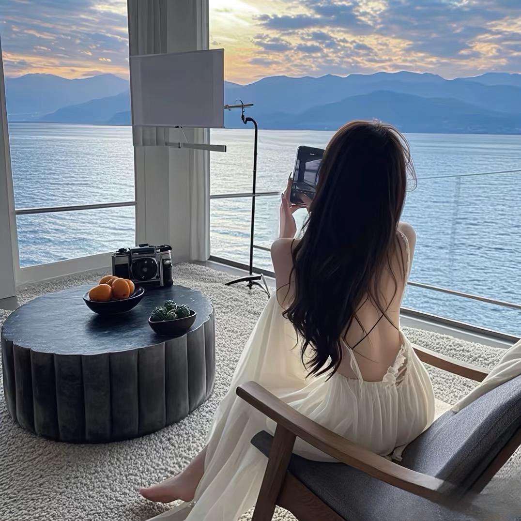 一只蚂蚁的倔强