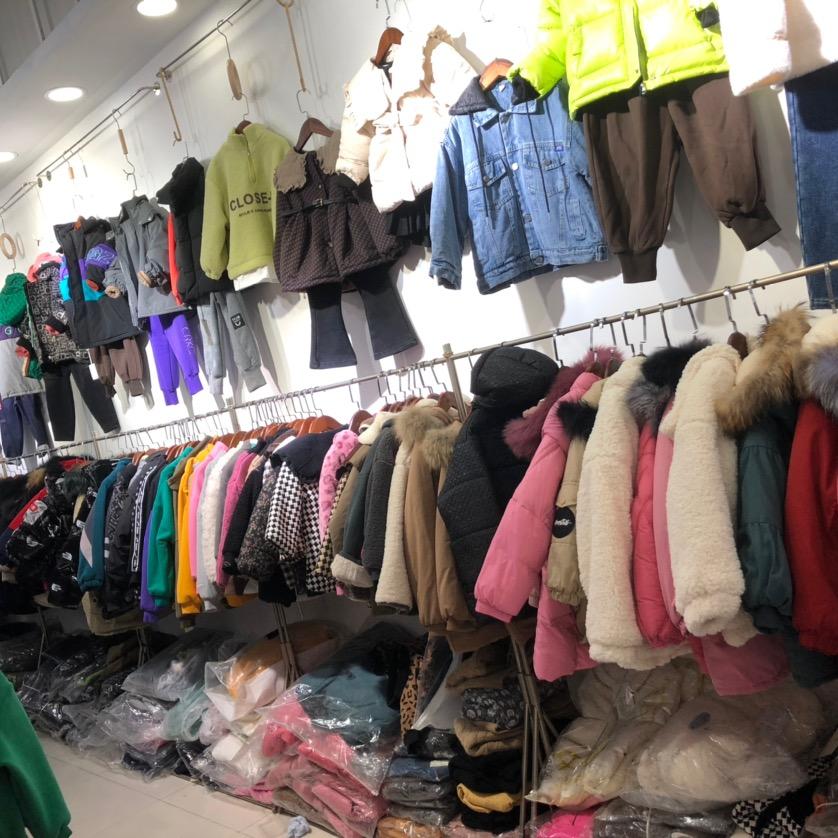 无梁街👗兴培童装👖