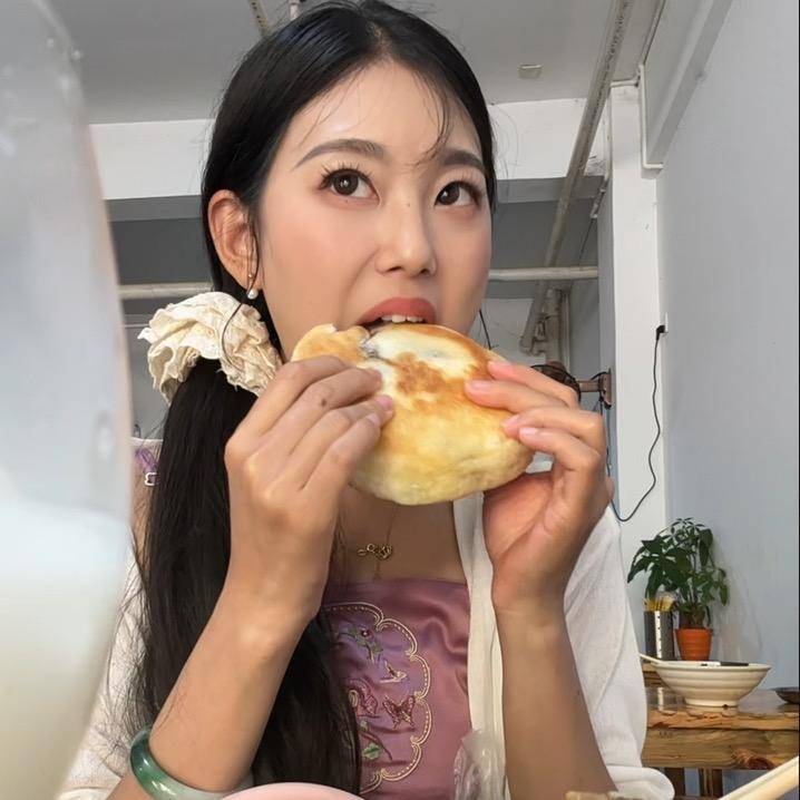 蓝莲花爱炫饭