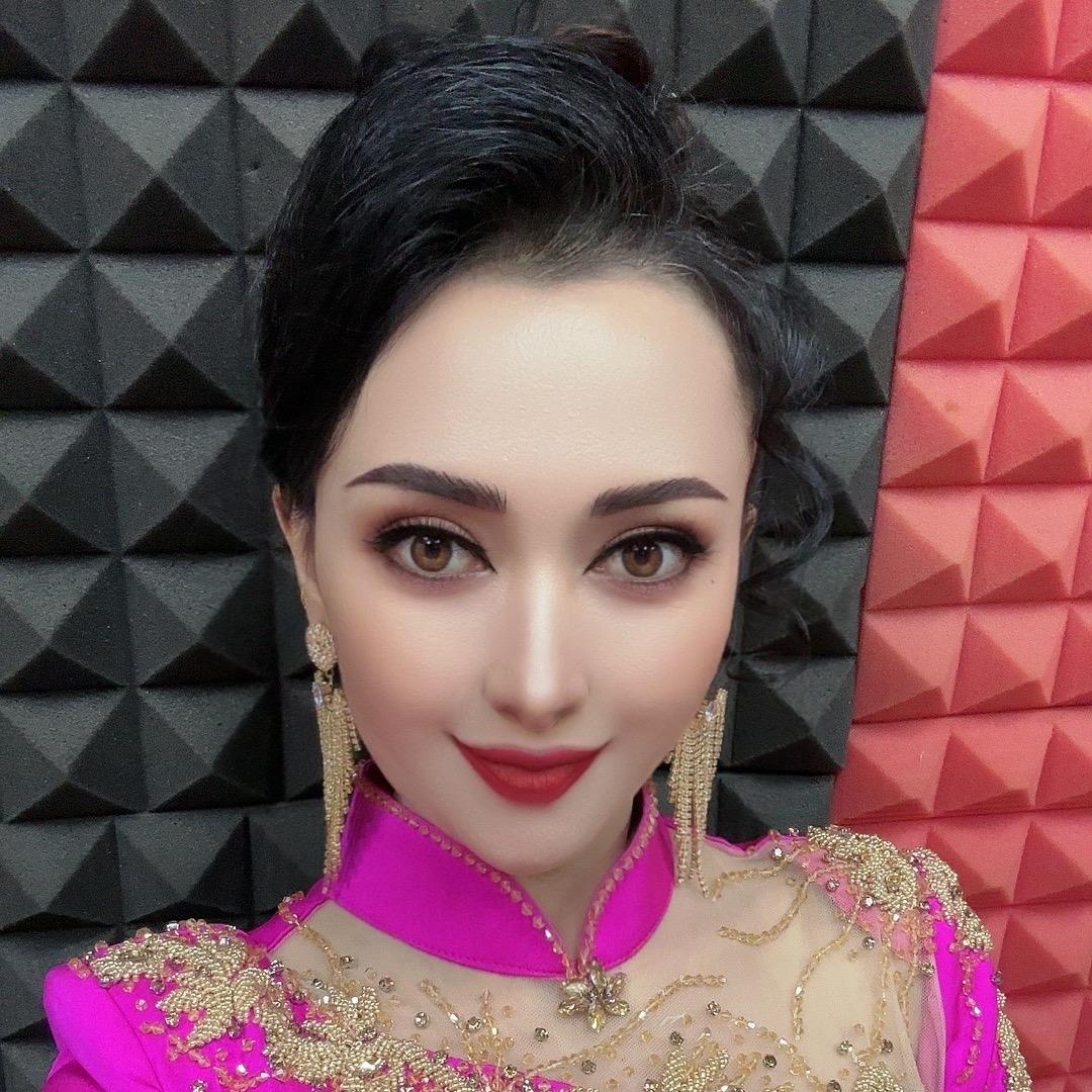 歌手阿依古丽🎤（月亮花）