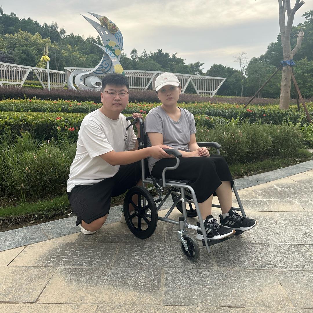 小宇和姐姐的生活记录