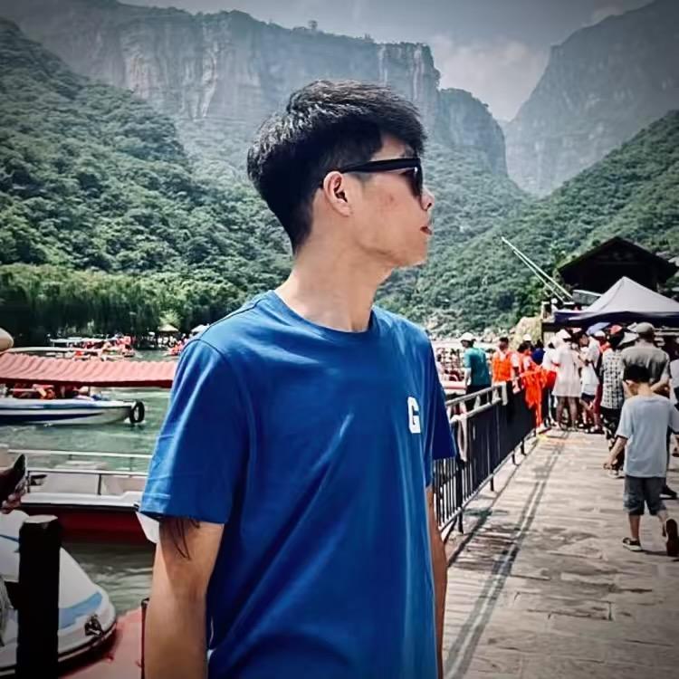 卖早餐的小男孩