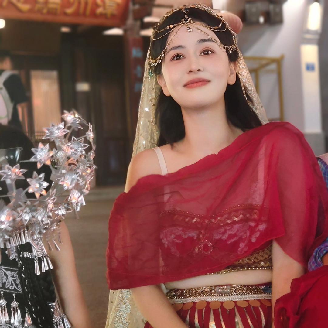 主持人🎤西西吖