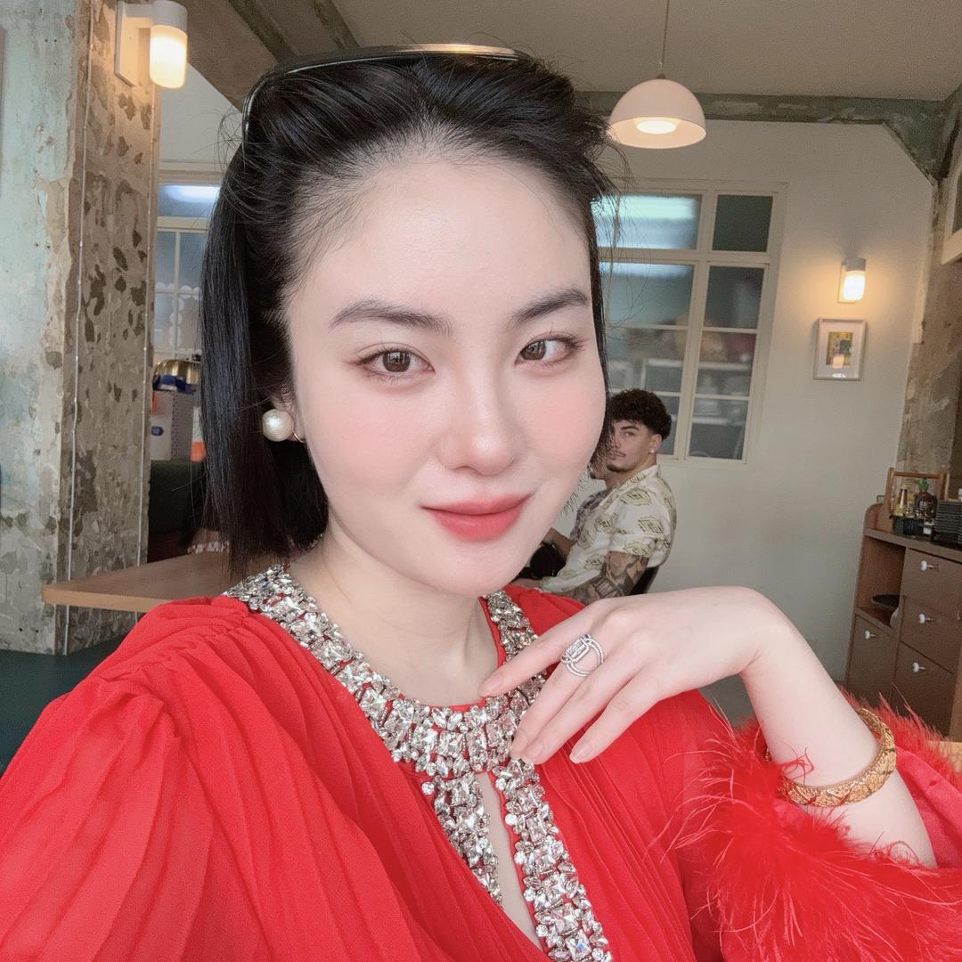 金珉伊（宝妈👩🏻‍🍼在线乞讨）