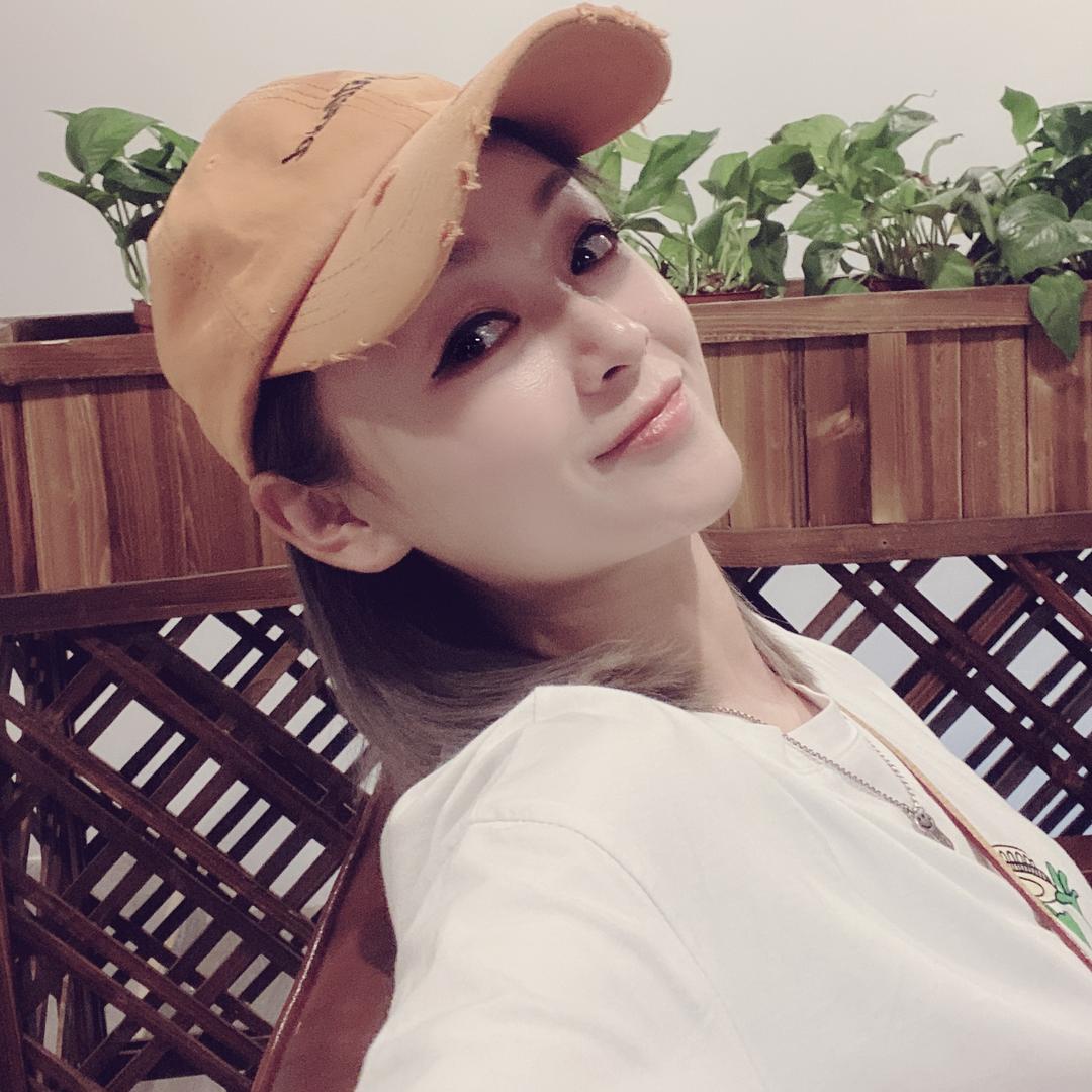 俏佳人云程服装店