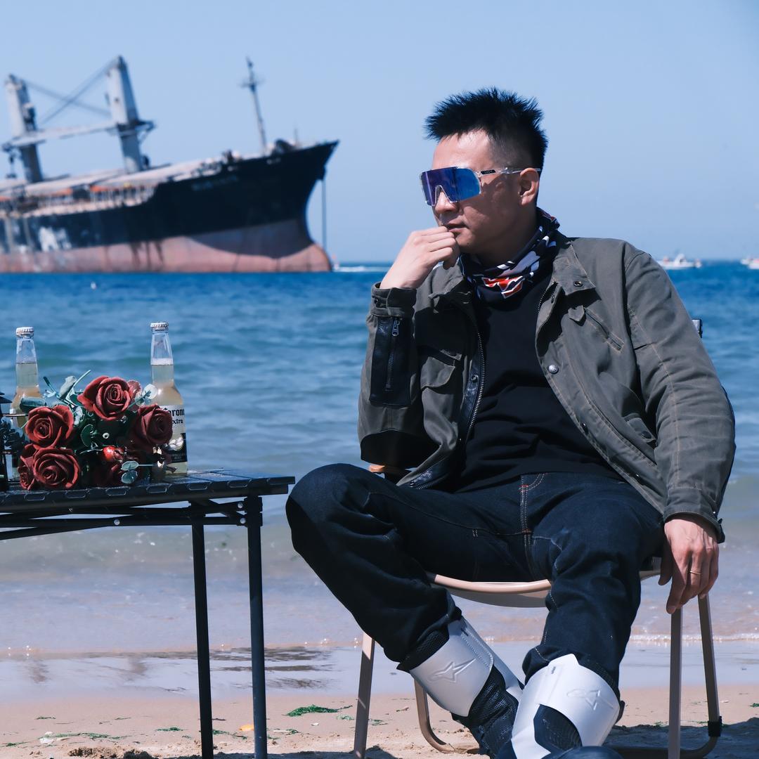 老丁来了
