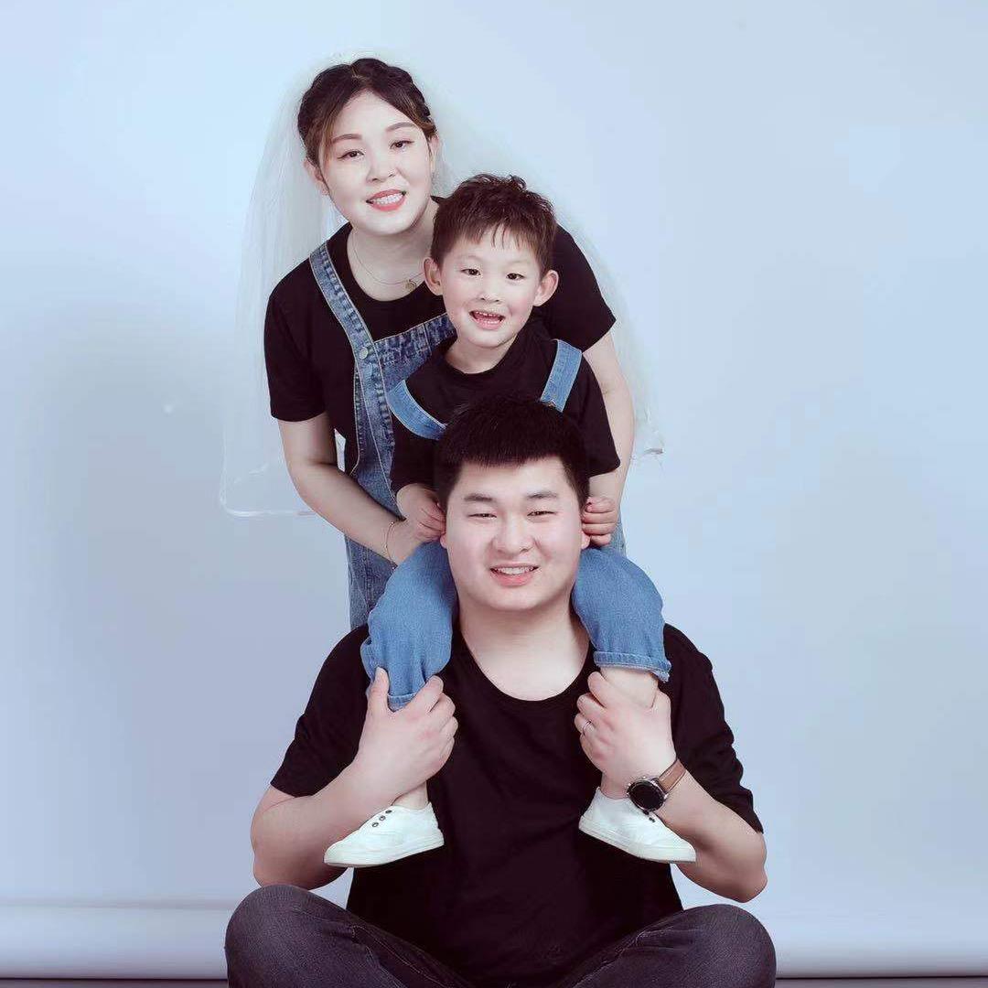 男儿自当迎浪走。