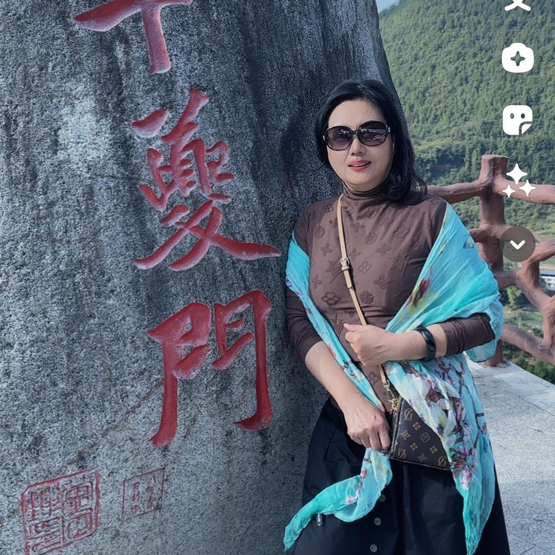 玲玲（拒绝私聊)