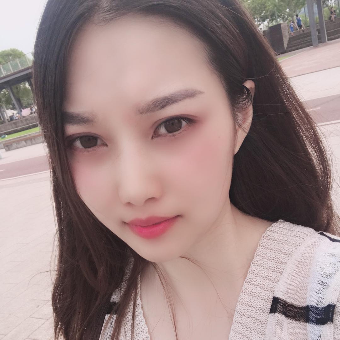 杨瑞瑞呀