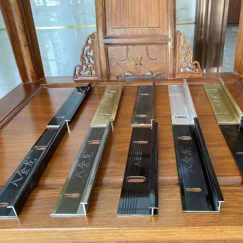 八金龙瓷砖挂件