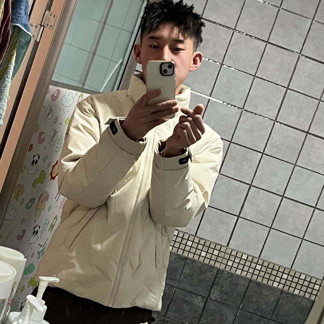 康康👉👈