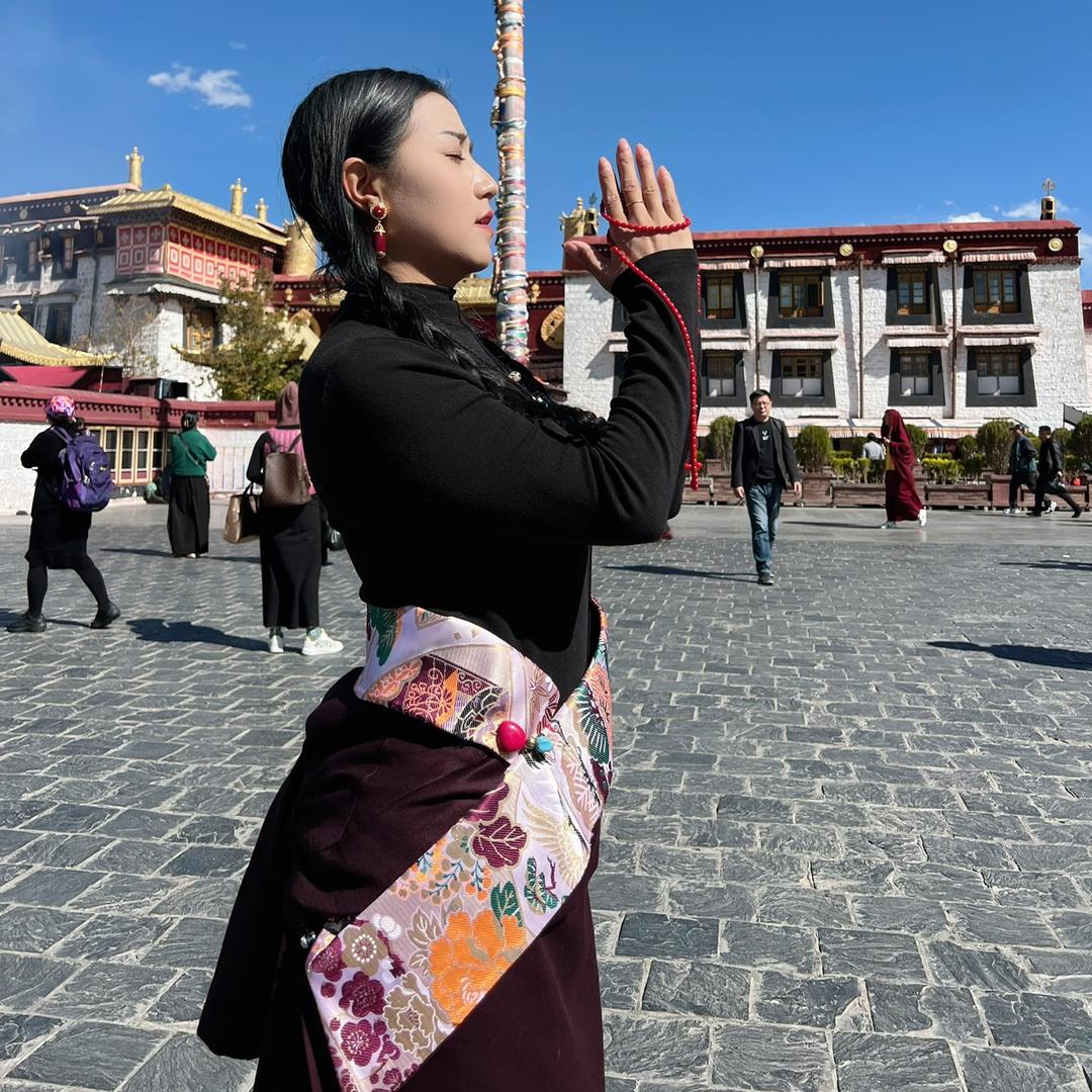 美拉-