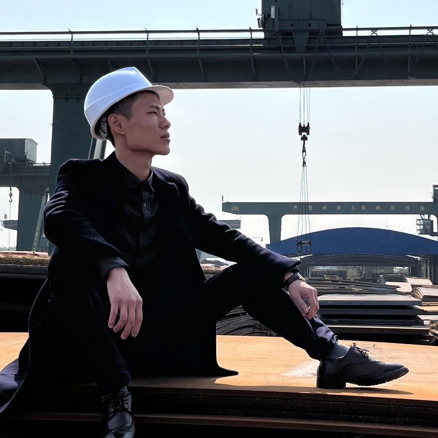 钢铁直男
