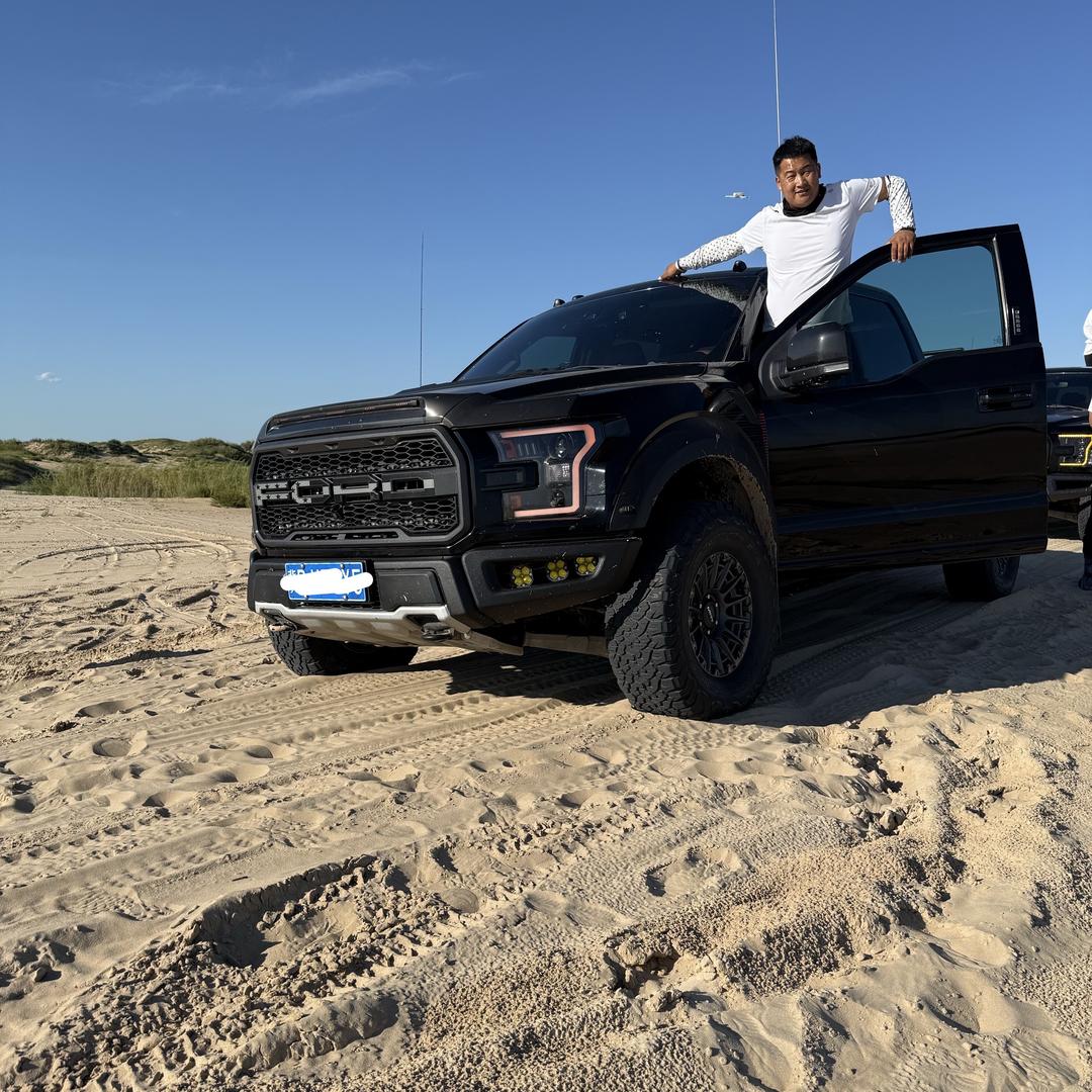 广源彩钢房 金属雕花板