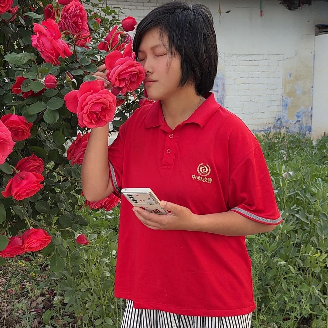 李能能❤️