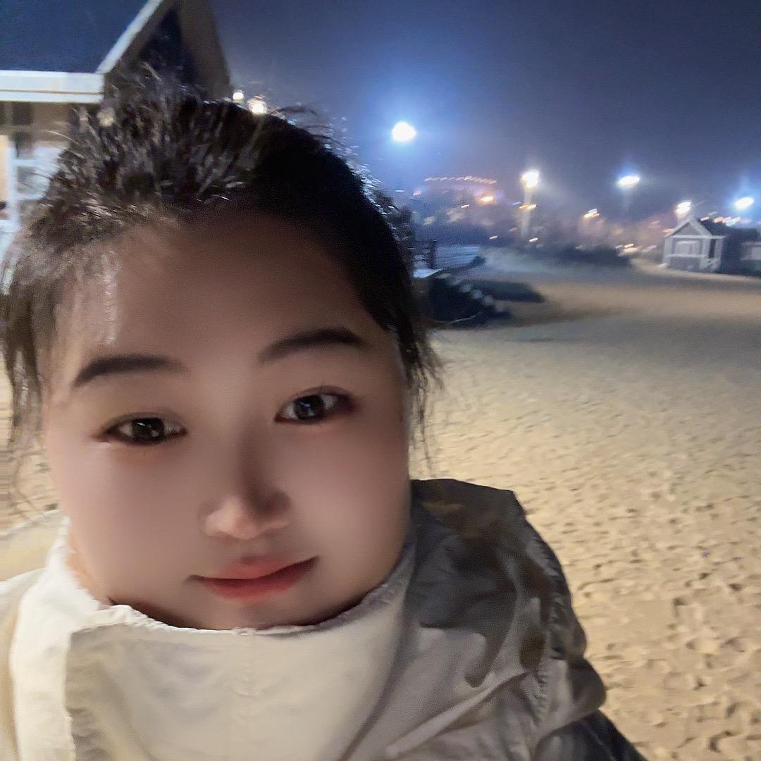 大脸妹妹