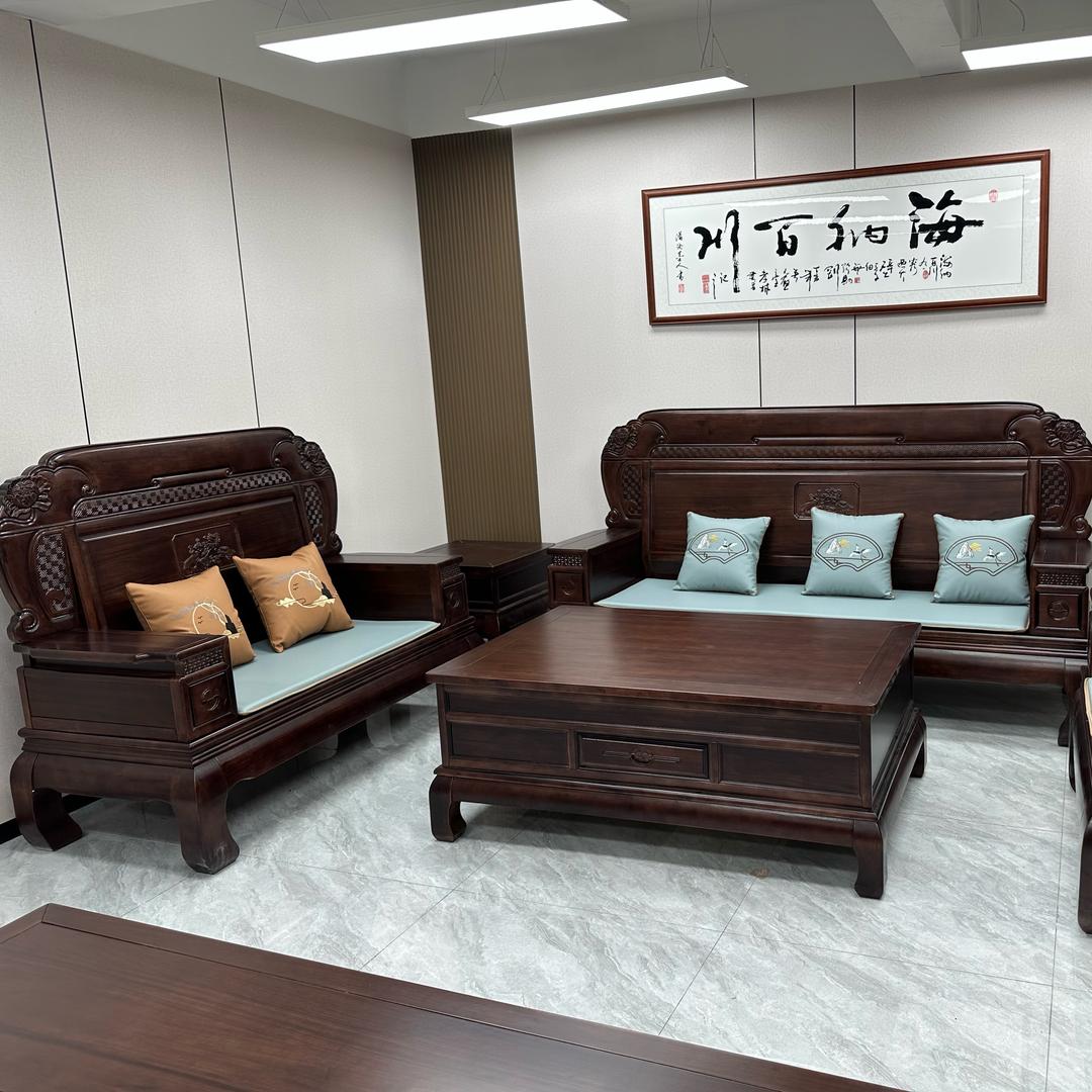 楠尚尊品家具工厂店