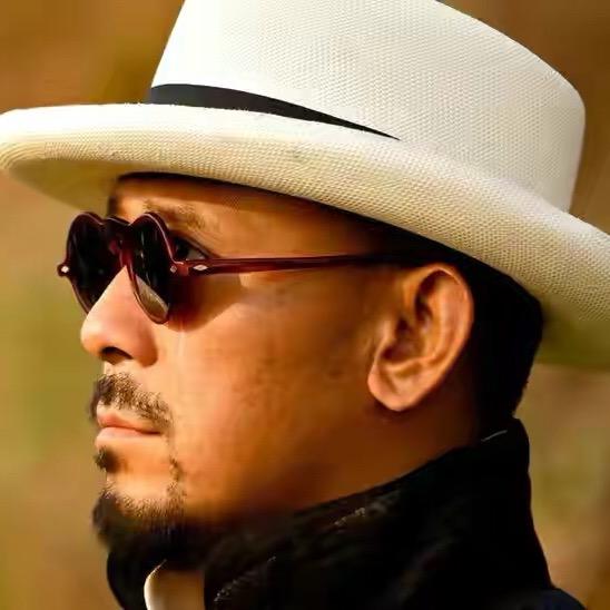 麻子脸上没麻子