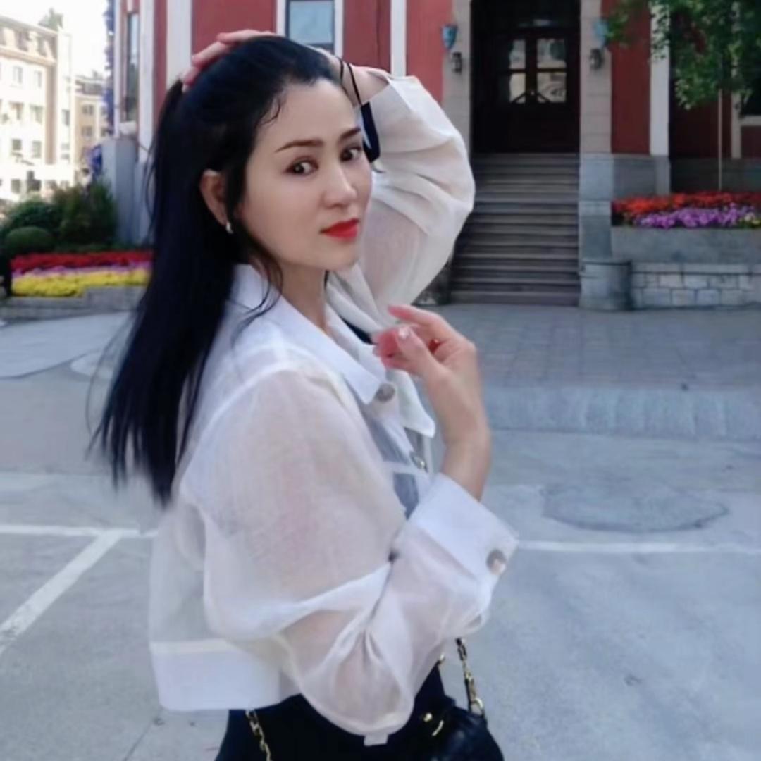 珍娜艾吃