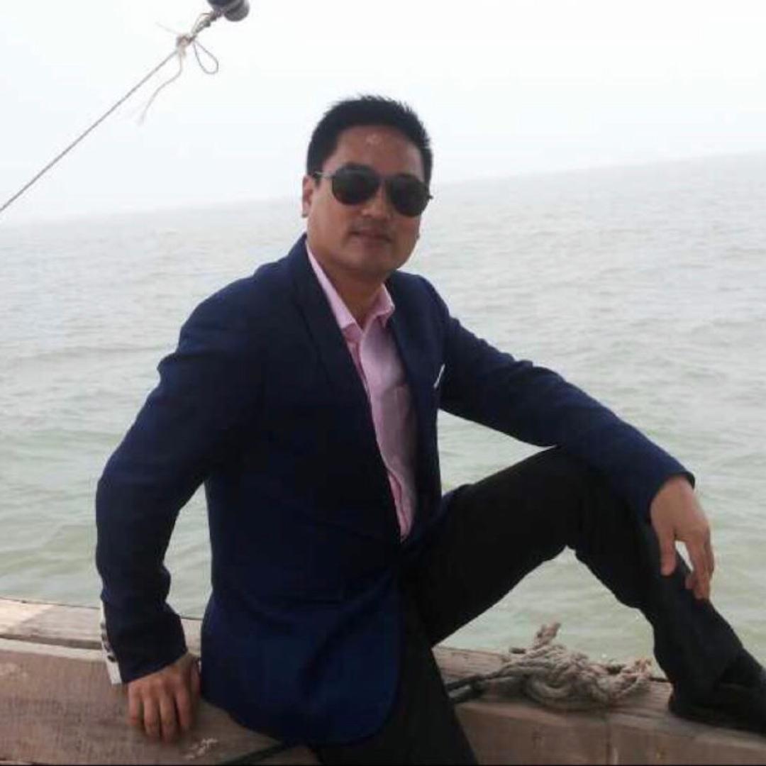 李中庸（拯黎堂创始人）