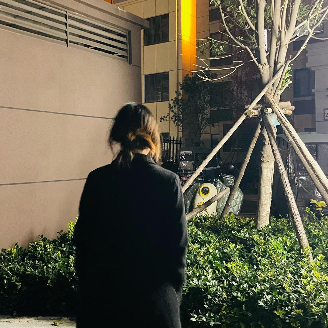 Tom是盈
