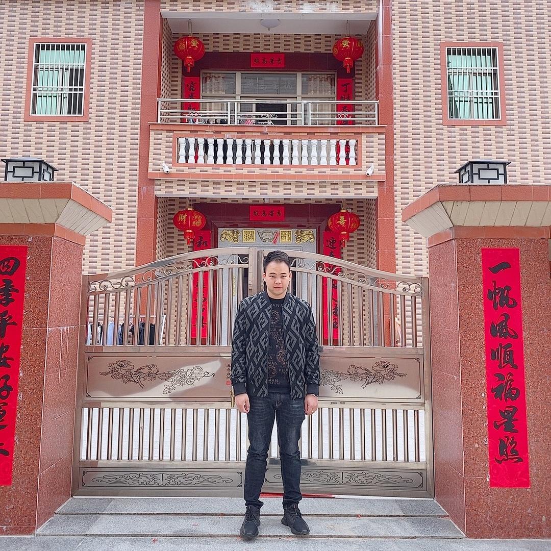 亚信皮业  萧俊【萧】