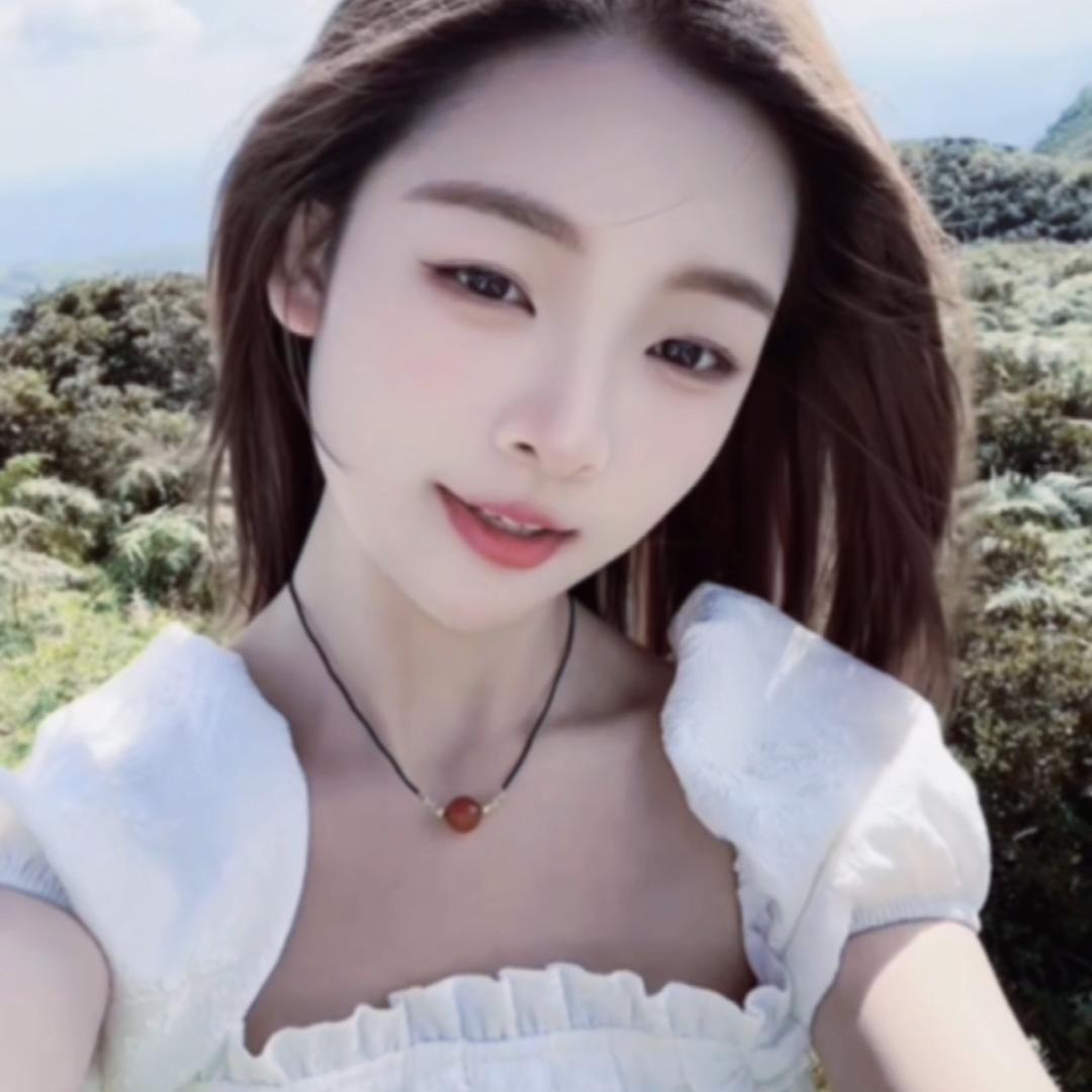 韩欣儿户外