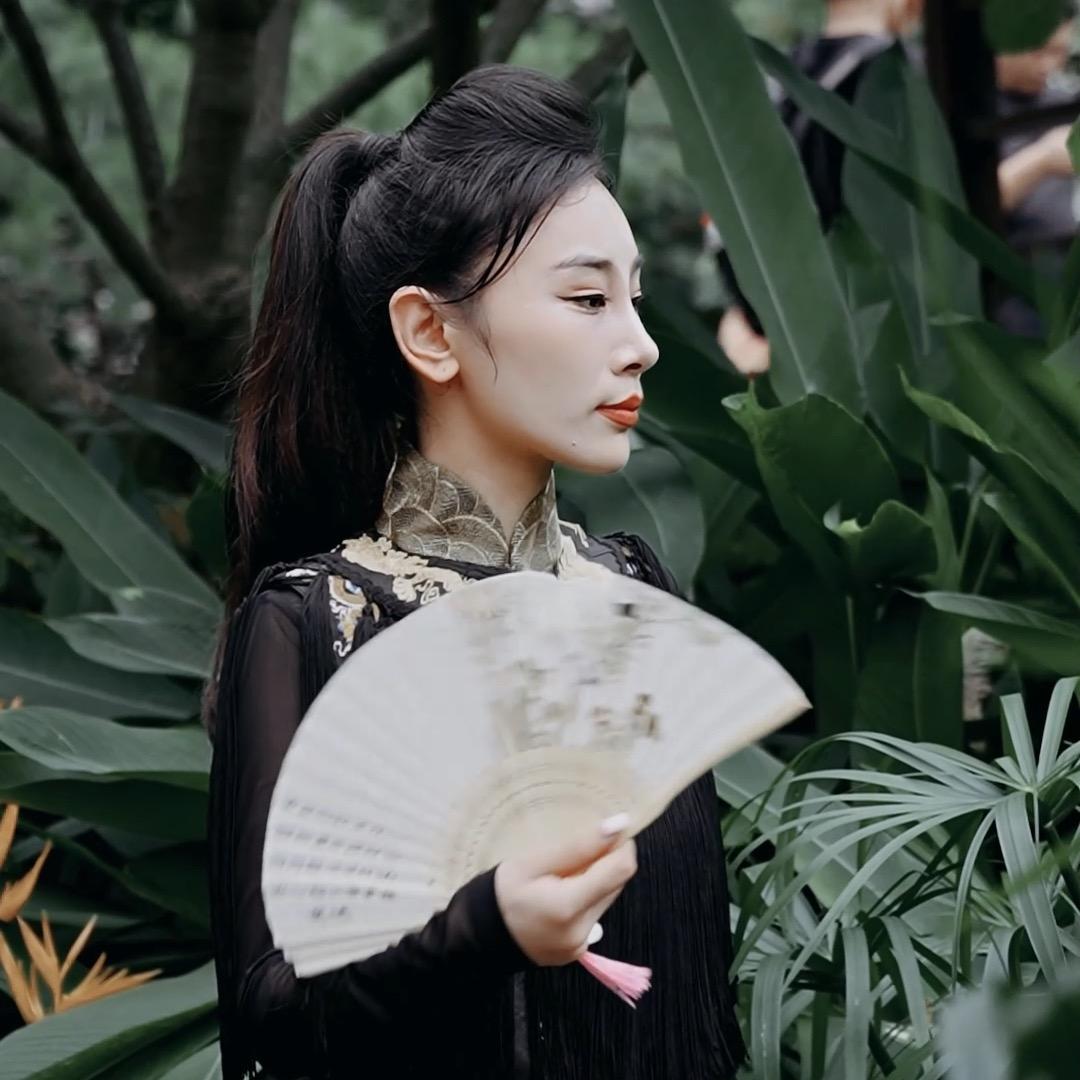 娑尔菲儿心选 • 刺绣香云纱