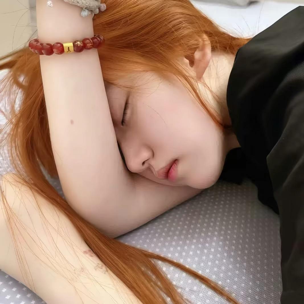 527