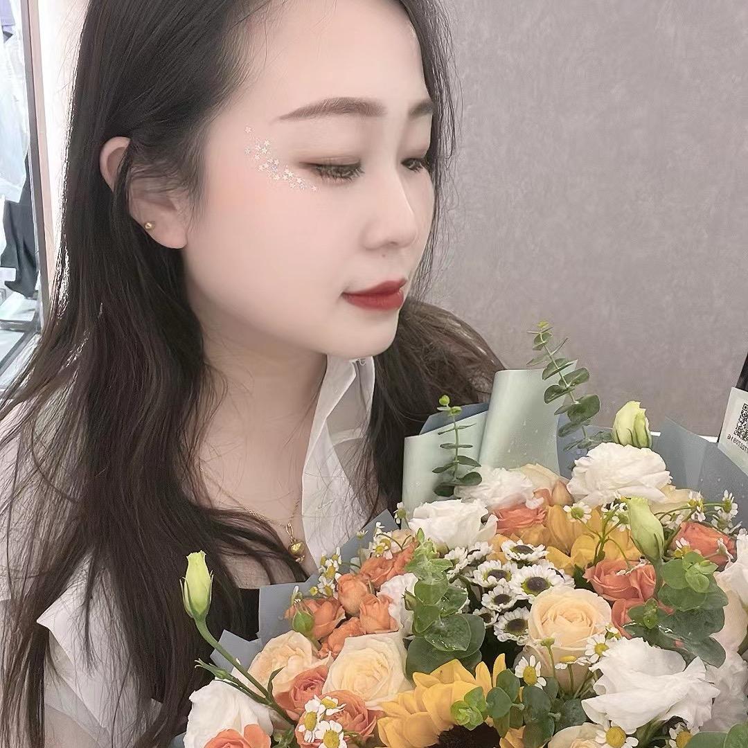 延安万达楼简诱惑女装