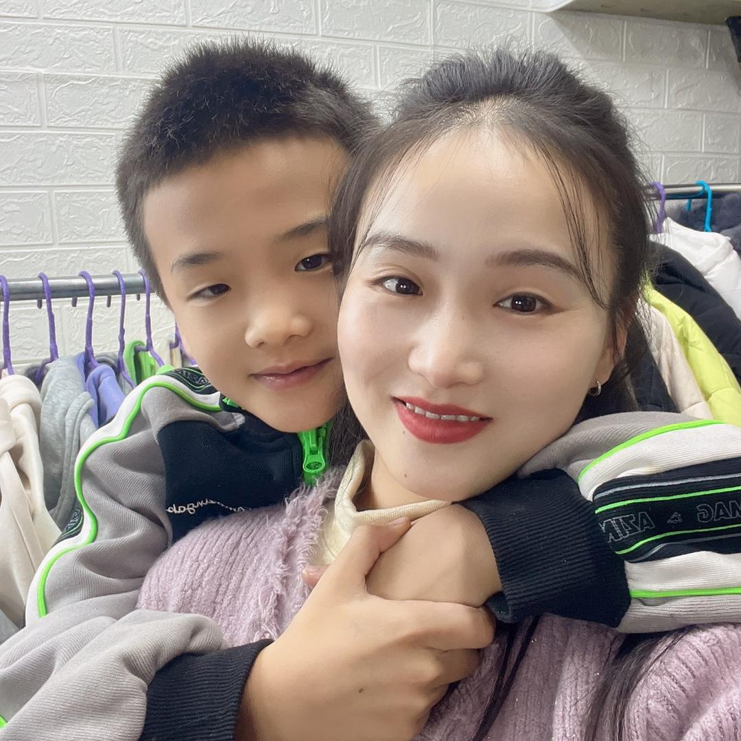 小王的新生活【22号早九点铁锅砂锅厨具】