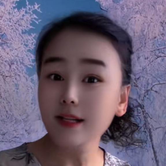 英子