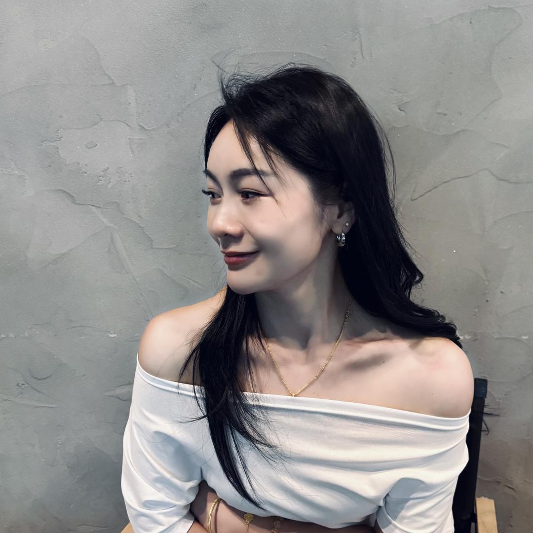 启东吾悦静静精品女装