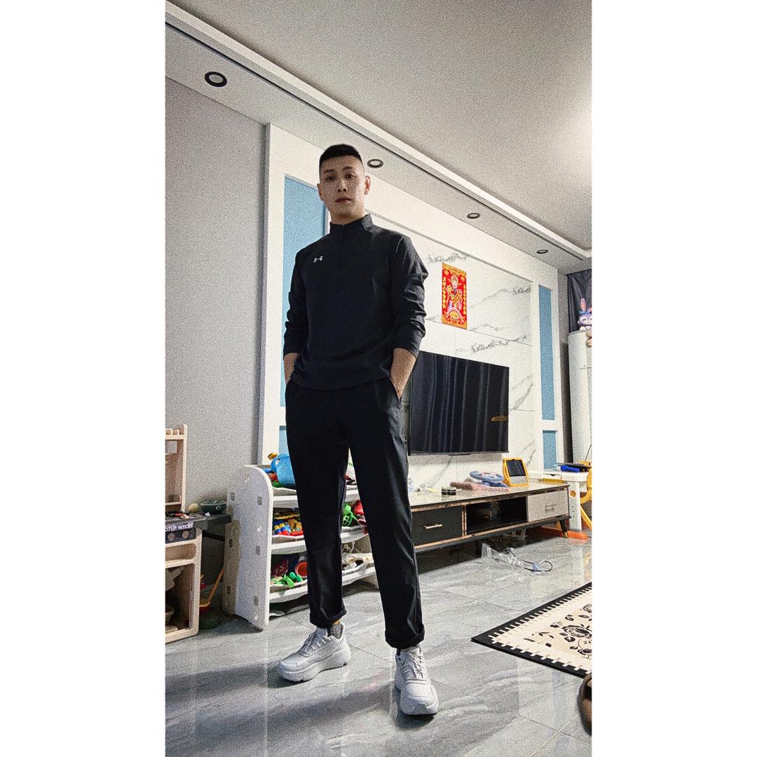 【铁岭东航汽车玻璃更换修复专家  阿东】