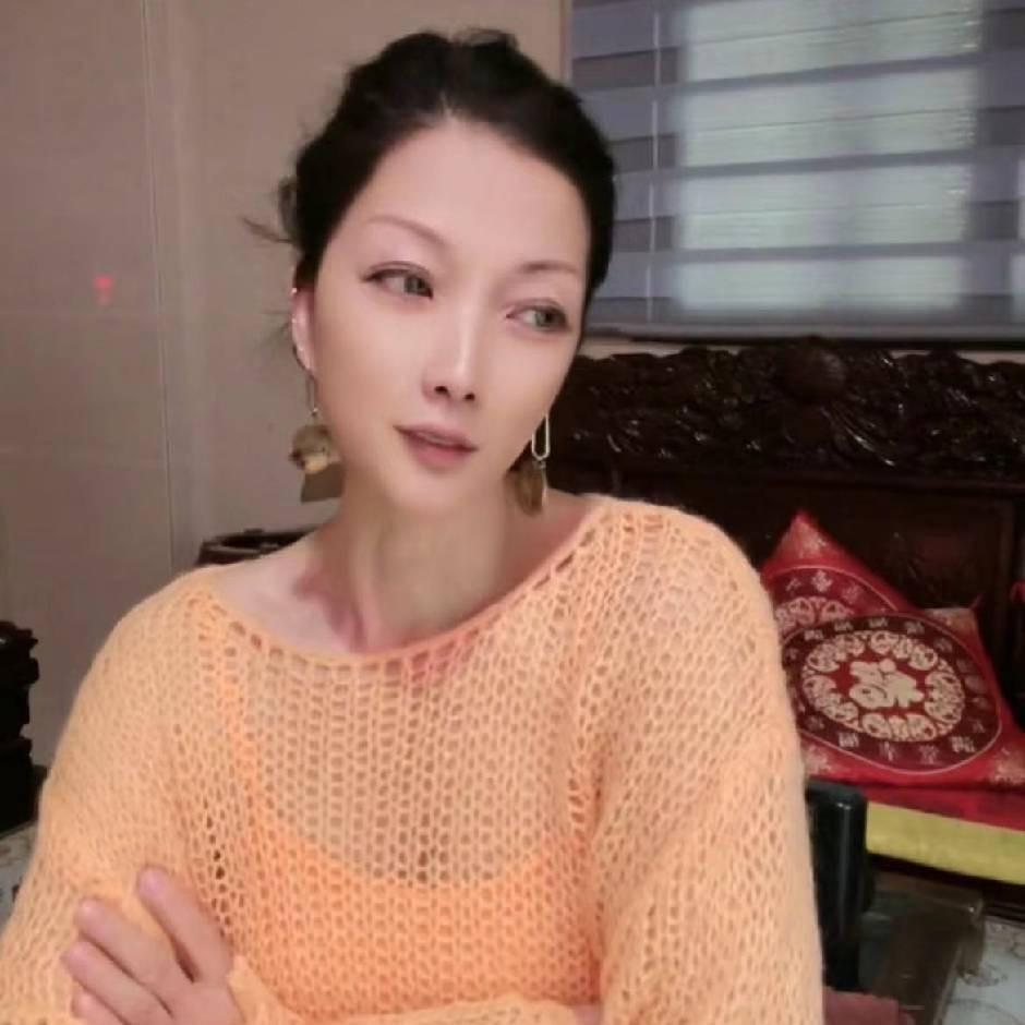 小琳.