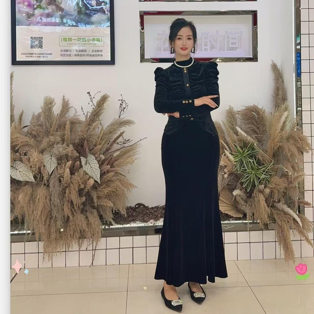 雅特丽衣橱 利利