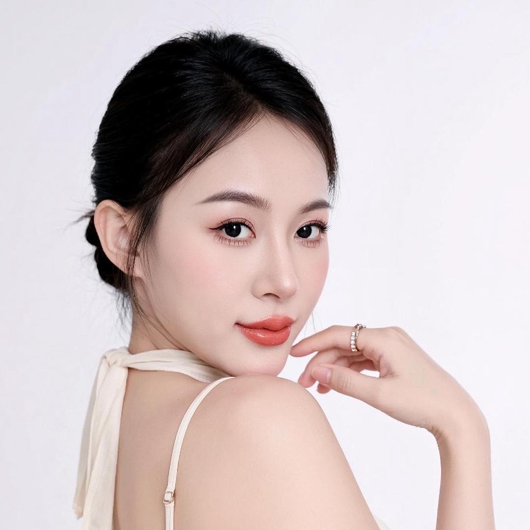文 小姐💋