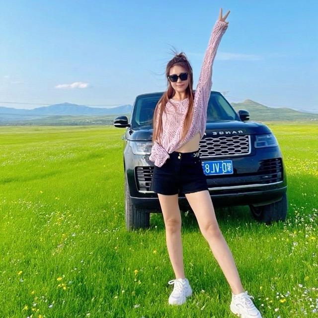 丽丽爱跳舞