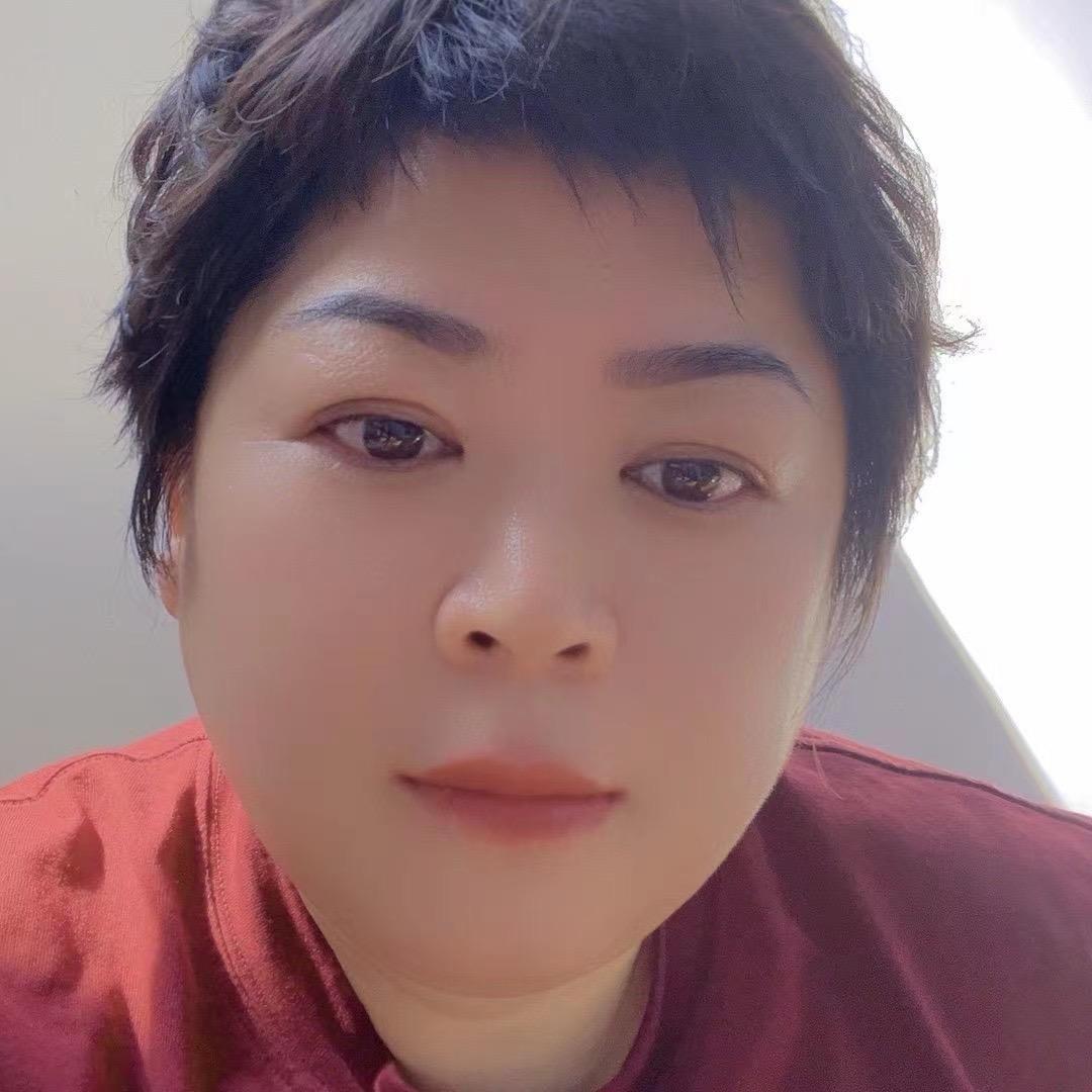郑州玲姐高端大码女装工厂店