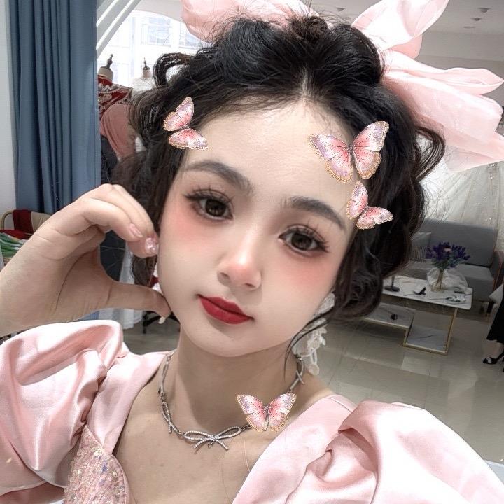 杨  琳