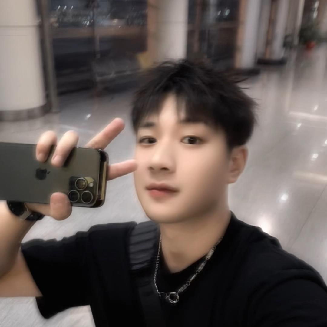 小怪物👿爱吃肉